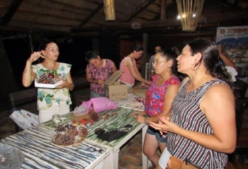 ASESORAMIENTO Y ENTREGA DE UTENSILIOS A PRODUCTORAS DE QUESO