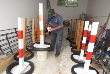 RECICLAN CUBIERTAS PARA BASE DE DELINEADORES DE TR&Aacute;NSITO